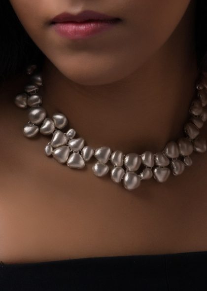 Pebbles silver necklace
