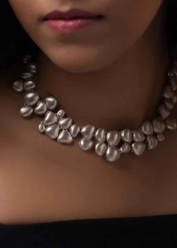 Pebbles silver necklace