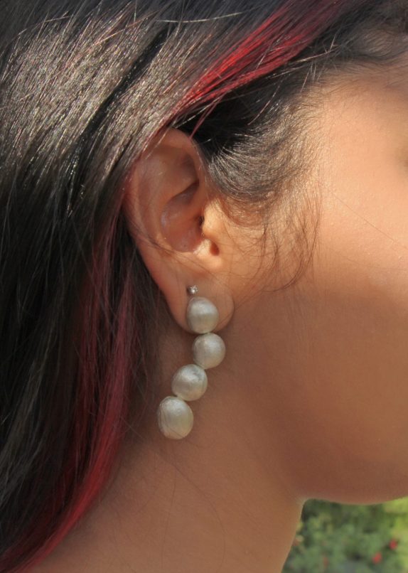 Pebbles long earrings